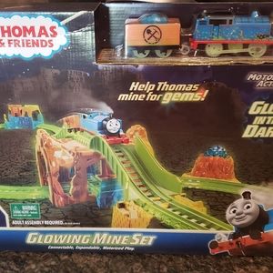 Thomas & Friends glowing mine set